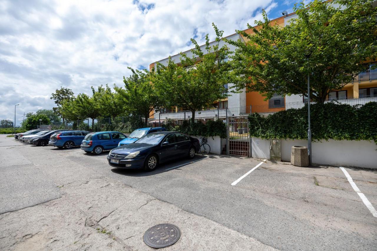 Apartamenty Wisniowy Sad By Noclegi Renters コウォブジェク エクステリア 写真